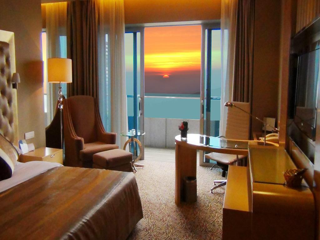 Glarun Jinling Hotel Нанкин Экстерьер фото