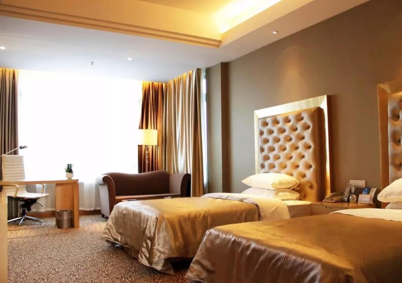 Glarun Jinling Hotel Нанкин Экстерьер фото